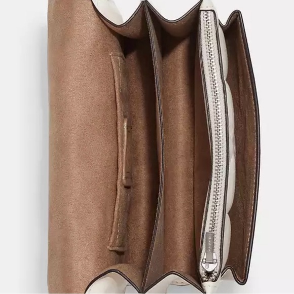 Coach Elegant White Quilted Shoulder Bag - Picture 3 of 8